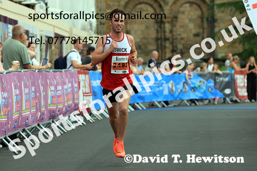 DDurham City 10k, 2025 Durham City 5k and 10k, Durham.  Photo: David T. Hewitson/Sports for All Pics